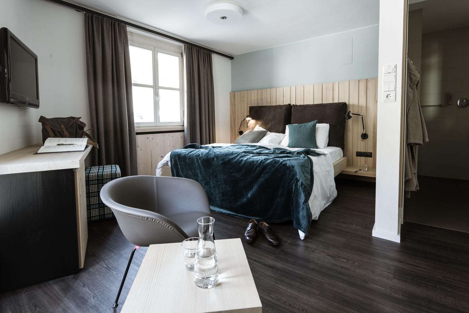 Hotel Weisses Kreuz Burgusio Exteriör bild