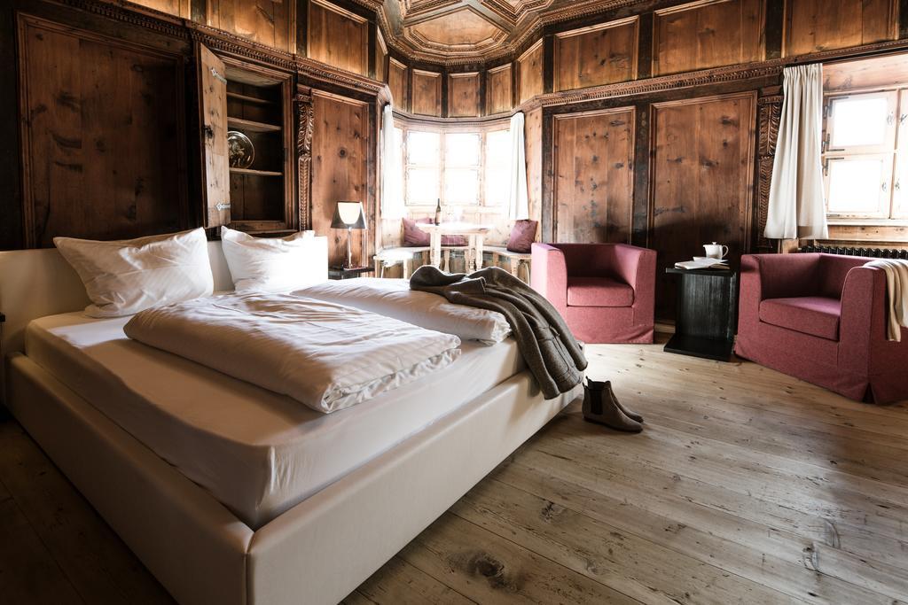 Hotel Weisses Kreuz Burgusio Exteriör bild
