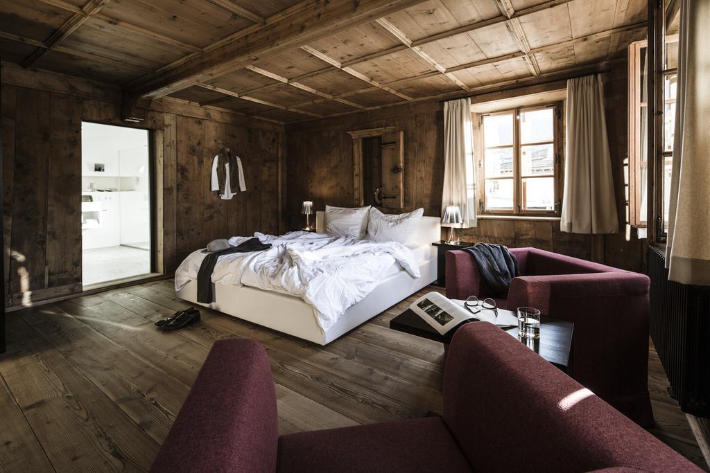 Hotel Weisses Kreuz Burgusio Exteriör bild
