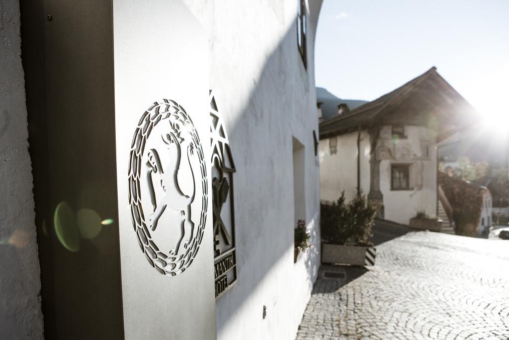 Hotel Weisses Kreuz Burgusio Exteriör bild